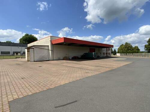 Anlieferungsfläche - 