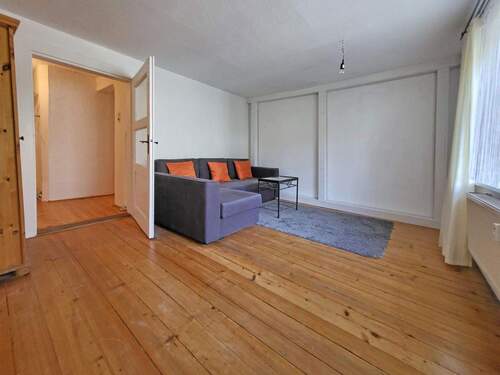 Zimmer - Etagenwohnung mit 50,00 m&sup2; in Augsburg zum Kaufen