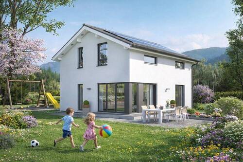 Fröhliches Spiel im grünen Garten - Bien-Zenker: Ihr individuell geplantes Familienzuhause in Fahrenkrug