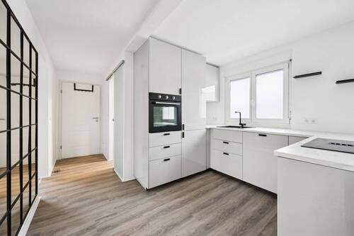 Moderne Einbauküche - Gepflegte Wohnung mit guter Substanz & moderner Ausstattung