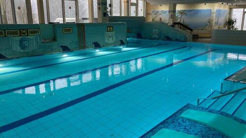 Hallenbad - 