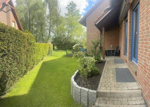 Garten mit zweiter Terasse - 