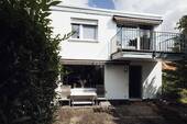 Rückseite - Südansicht - 6 Zimmer Reihenendhaus in Fulda