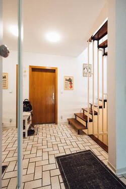 Diele mit Treppe - 