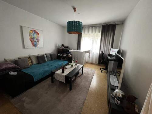 Wohnzimmer - 2 Zimmer Etagenwohnung in Nürnberg