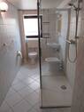 Bad mit Tageslicht & bodentiefer Dusche im Wohnkel - 