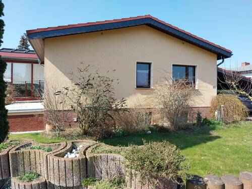 Außenansicht 2.jpg - 6 Zimmer Einfamilienhaus in Rathenow