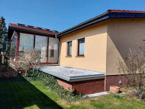 Außenansicht 1.jpg - Einfamilienhaus mit 244,00 m&sup2; in Rathenow zum Kaufen