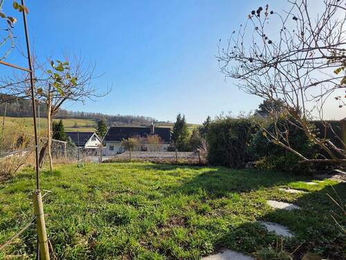 pflegeleichter kleiner Garten - 5 Zimmer Reihenmittelhaus in Coburg