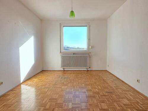 Arbeits- bzw. Kinderzimmer - 