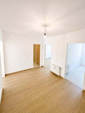 Flur_1 - 2 Zimmer Etagenwohnung zum Kaufen in München