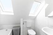 Vorderhaus - Wohnung DG Badezimmer - 