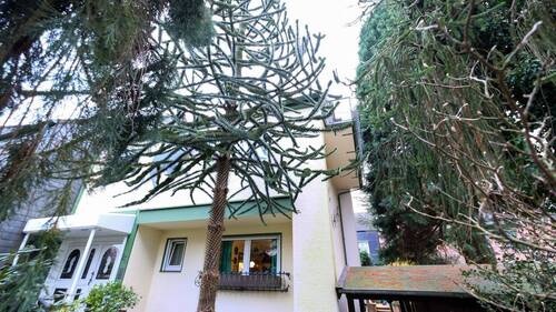 Frontansicht - 7 Zimmer Reihenendhaus zum Kaufen in Remscheid