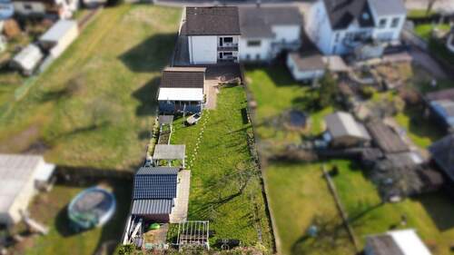 Garten, Gebäuderückseite - 5 Zimmer Doppelhaushälfte in Schwalbach / Hülzweiler