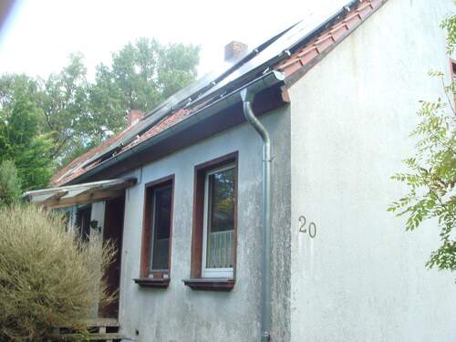 Bild 6 u. 7 Haus Hauptzugang Südansicht. - 
