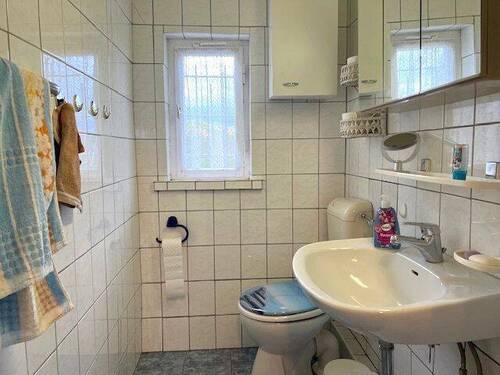 WC - 