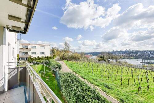 Blick nach Nord-Osten - 4 Zimmer Etagenwohnung zur Miete in Stuttgart