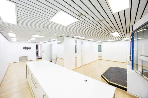 Ladenfläche EG - 1 Zimmer Mehrfamilienhaus, Wohnhaus zum Kaufen in Lauffen am Neckar