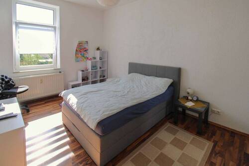 Schlafzimmer II - Wohnung OG - 