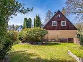 Baufeld mit Altbestand - 