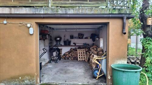 Garage - 