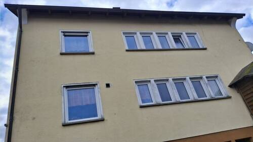 Gepflegte Wohnanlage - Gemütliche und gut geschnittene Wohnung mit Terrasse in Schwandorf