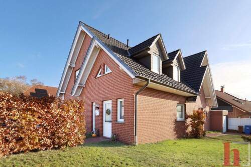 Außen - Vermietete Doppelhaushälfte in ruhiger Siedlungslage von Holdorf-Langenberg