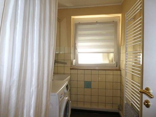 W 1. OG rechts Tageslichtbad - 