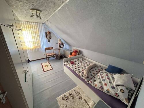 Schlafzimmer_2_OG - 