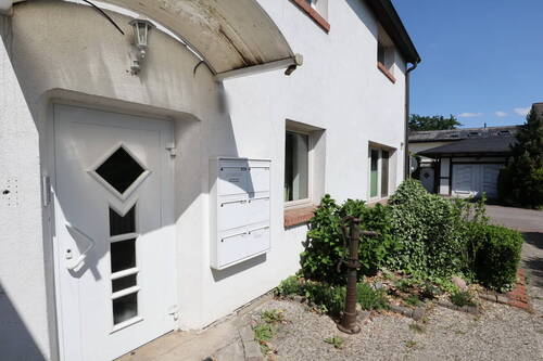 Hauseingang - Etagenwohnung mit 61,70 m² in Kayhude zum Kaufen