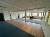 Büro - 400 m² Büro in Karlshof - 2.800,00 EUR Kaltmiete,