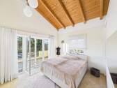 Schlafzimmer mit Zugang Balkon - 