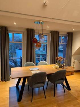 Blick in den Essbereich - 