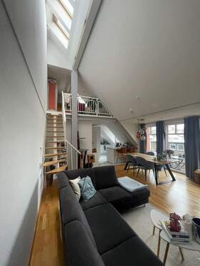 Blick vom Wohnzimmer zur Küche - 