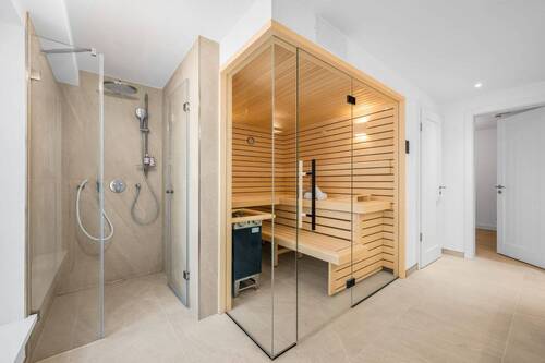 Bad / Sauna UG - 