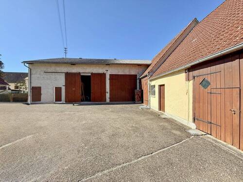 großzügige Nebengebäude - 7 Zimmer Bauernhaus, Landhaus zum Kaufen in Mönchsdeggingen / Untermagerbein