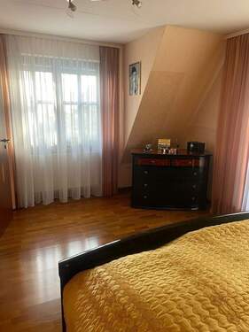 Schlafzimmer 2.jpg - 