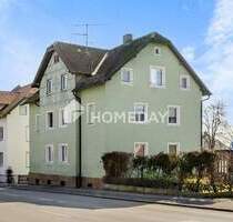 Attraktives MFH zentral in Amberg: 5 vermietete Wohnungen, Garagen und Stellplätze im Innenhof