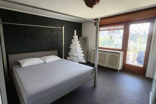 Schlafzimmer 2 mit Gartenblick - 