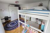 Kinderzimmer mit Hochbett - 