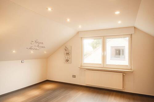 Schlafzimmer 1 - 4 Zimmer Einfamilienhaus zum Kaufen in Emsbüren