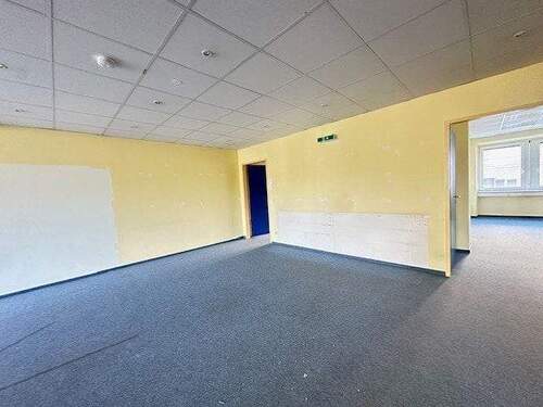 Bürofläche - Büro mit 158,00 m&sup2; in Landshut zur Miete