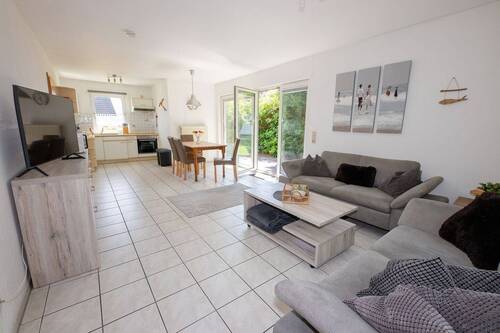 Wohn-/Essbereich - 3 Zimmer Mehrfamilienhaus, Wohnhaus zum Kaufen in Geestland