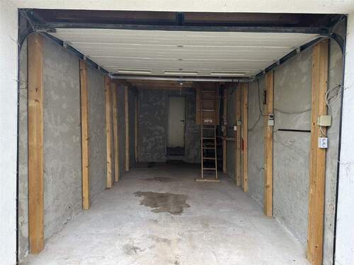 Garage - 