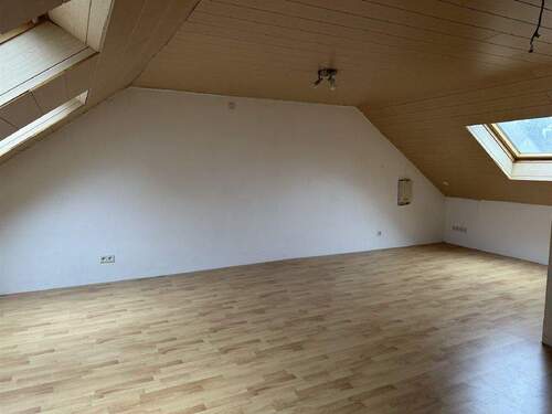 großer Wohnraum / Schlafzimmer Dachgeschoss - 