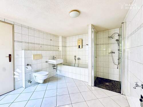 EG Dusch-/Wannenbad - 