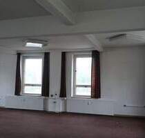 Besichtigung- günstig aber nicht billig-Büro Praxisfläche ca. 65 m² in Auerbach