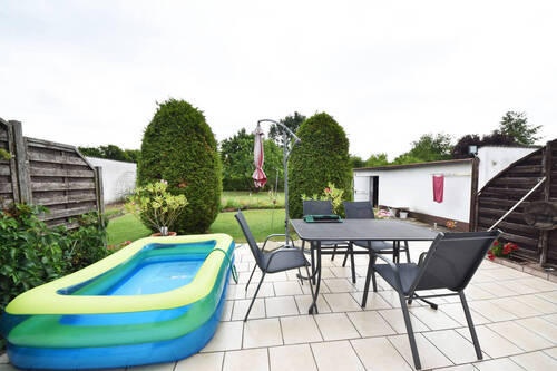 Terrasse und Gaten - 