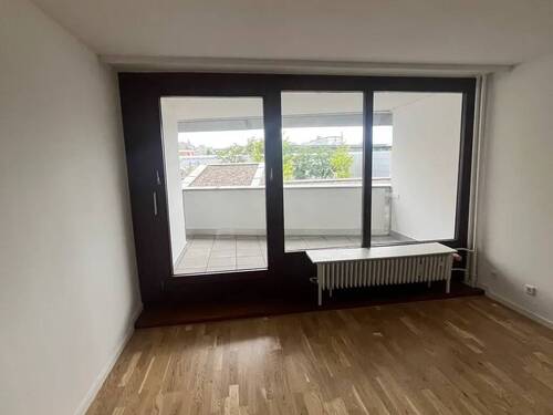 93edf940-aeff-4abd-88a8-d0160bc81bd5 - 