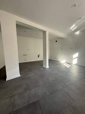 Küche - 4 Zimmer Mehrfamilienhaus, Wohnhaus zur Miete in Waltershausen